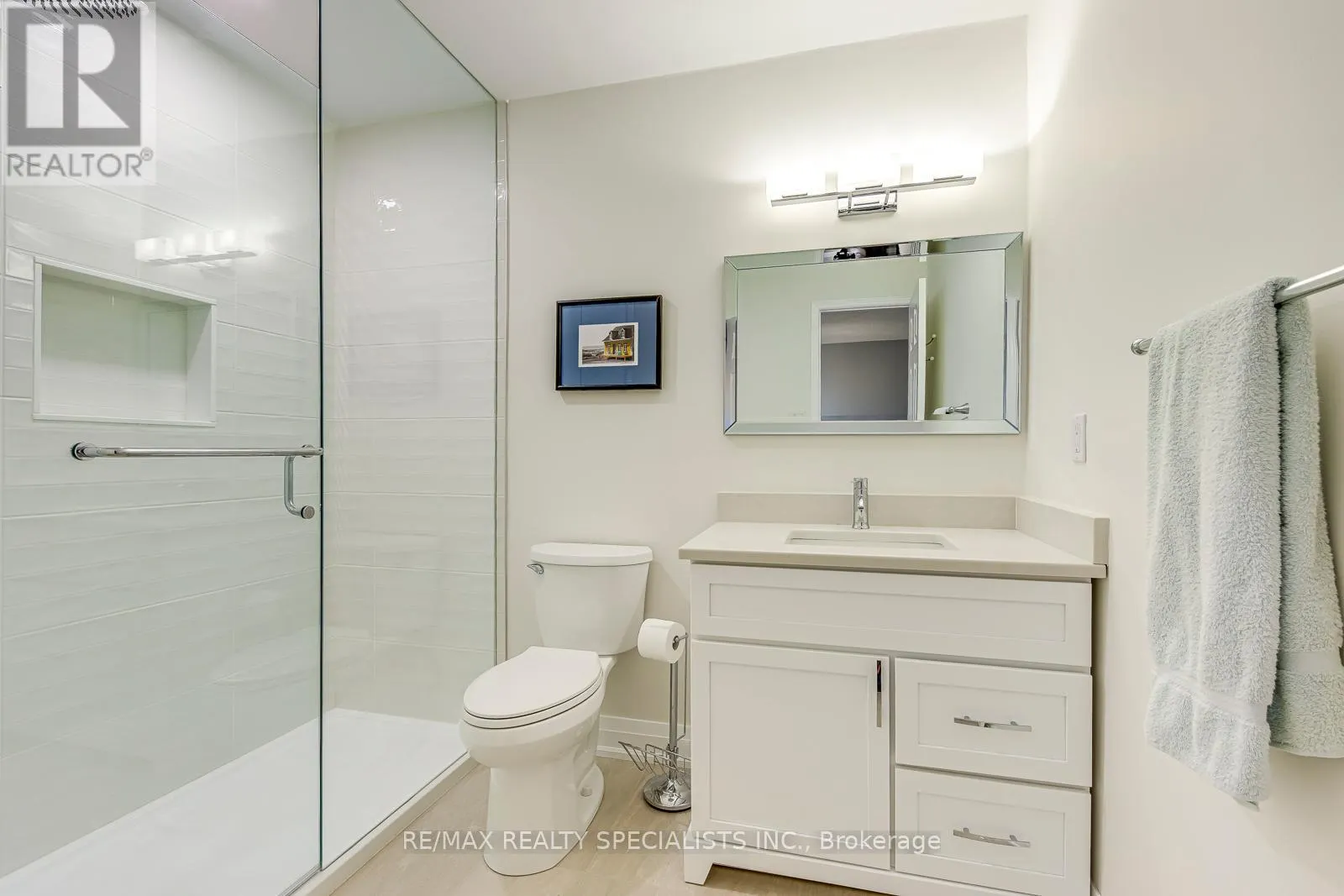 25 - 2199 BURNHAMTHORPE ROAD W