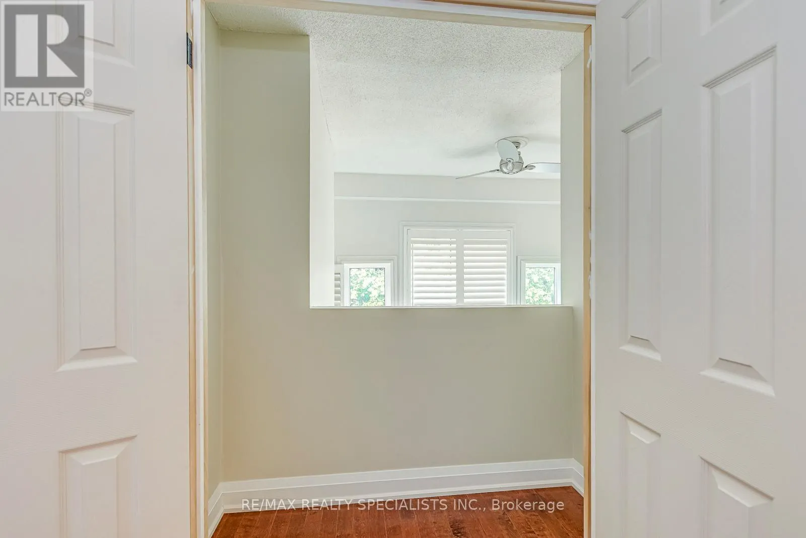 25 - 2199 BURNHAMTHORPE ROAD W