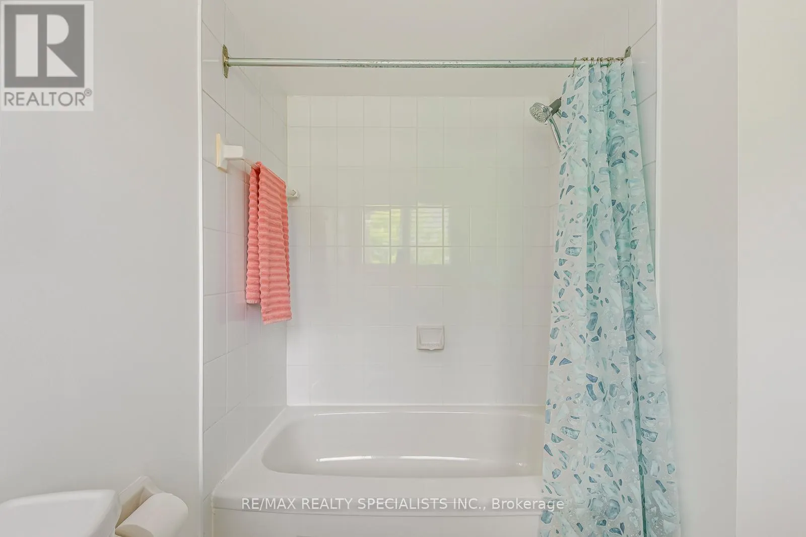 25 - 2199 BURNHAMTHORPE ROAD W