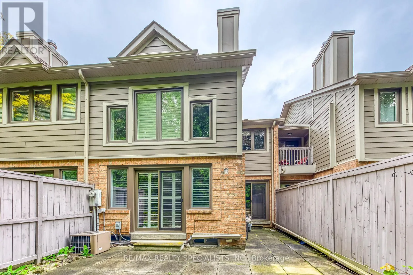 25 - 2199 BURNHAMTHORPE ROAD W