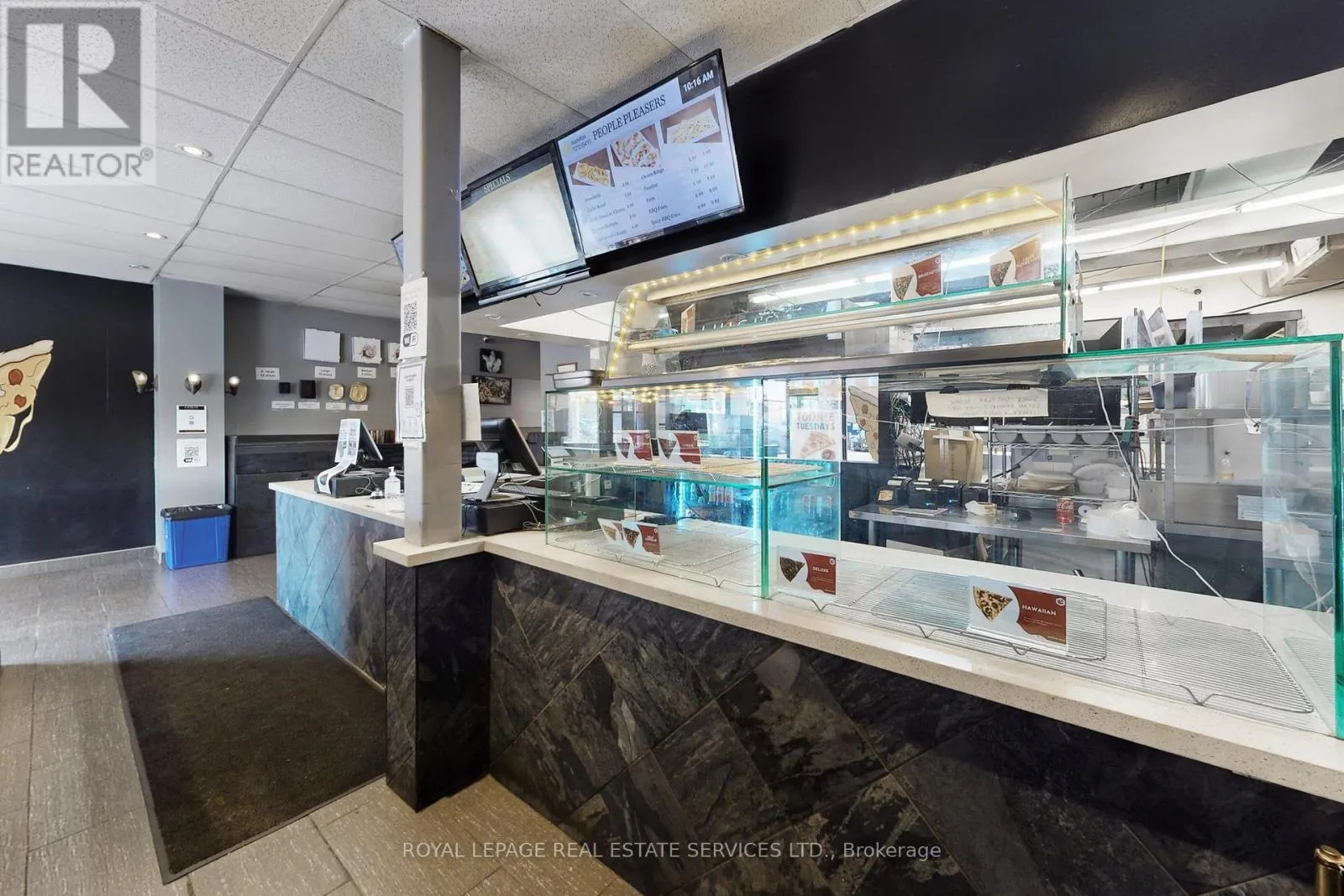 17 COMMERCIAL STREET