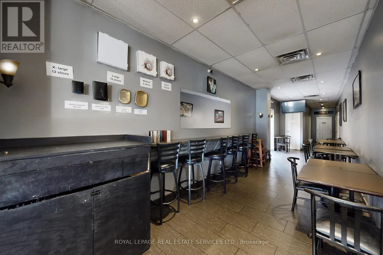 17 COMMERCIAL STREET