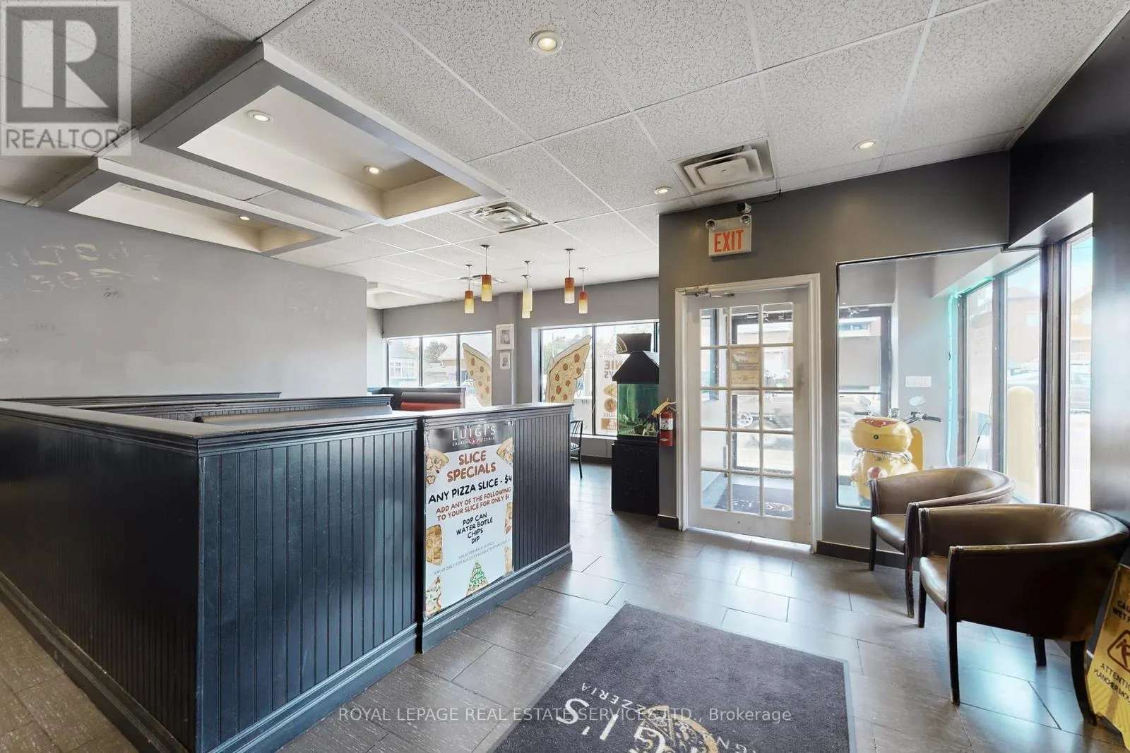 17 COMMERCIAL STREET