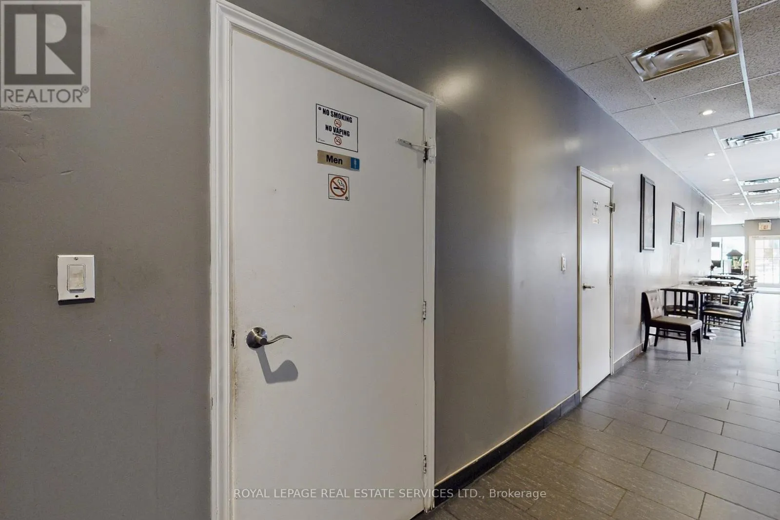 17 COMMERCIAL STREET