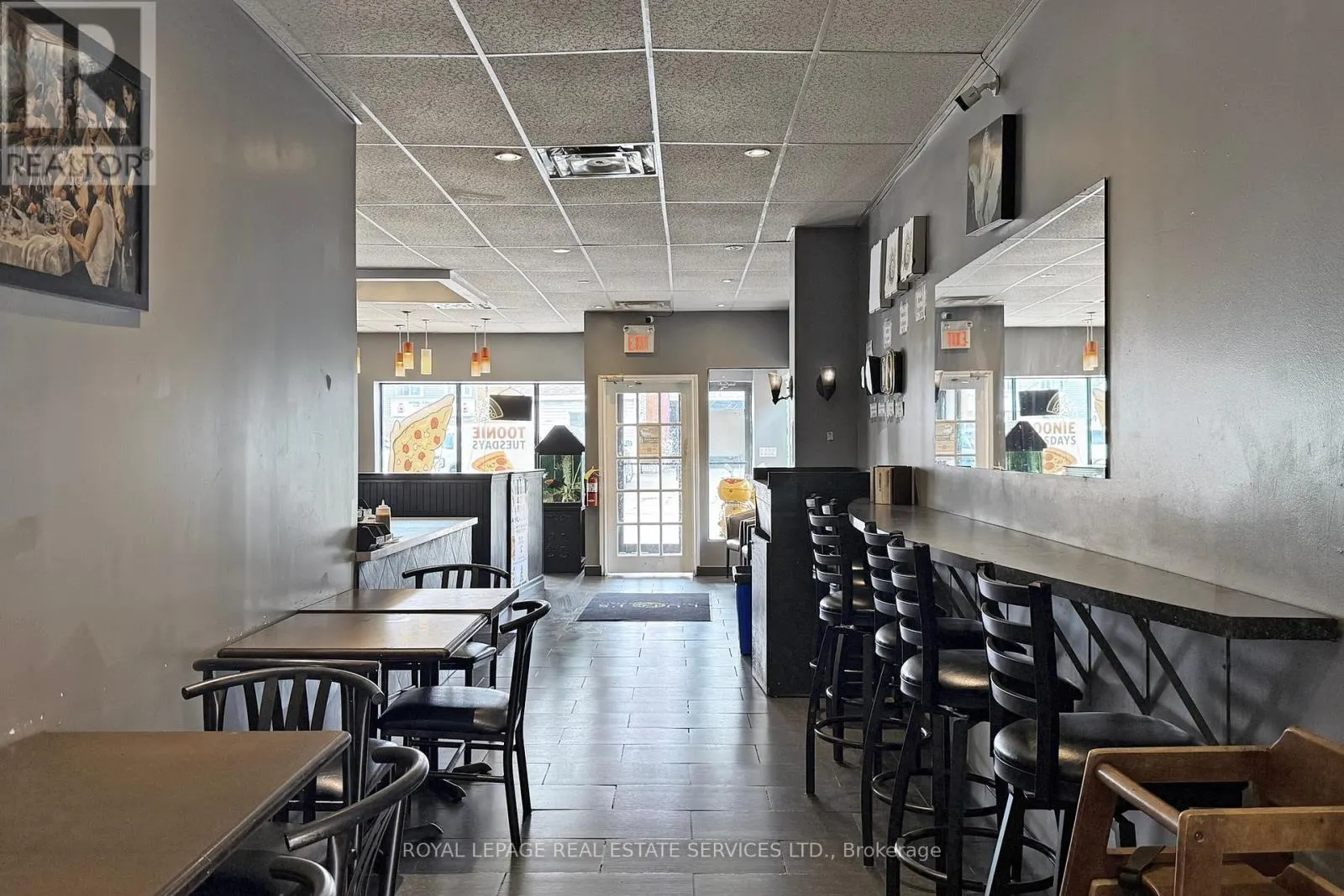 17 COMMERCIAL STREET