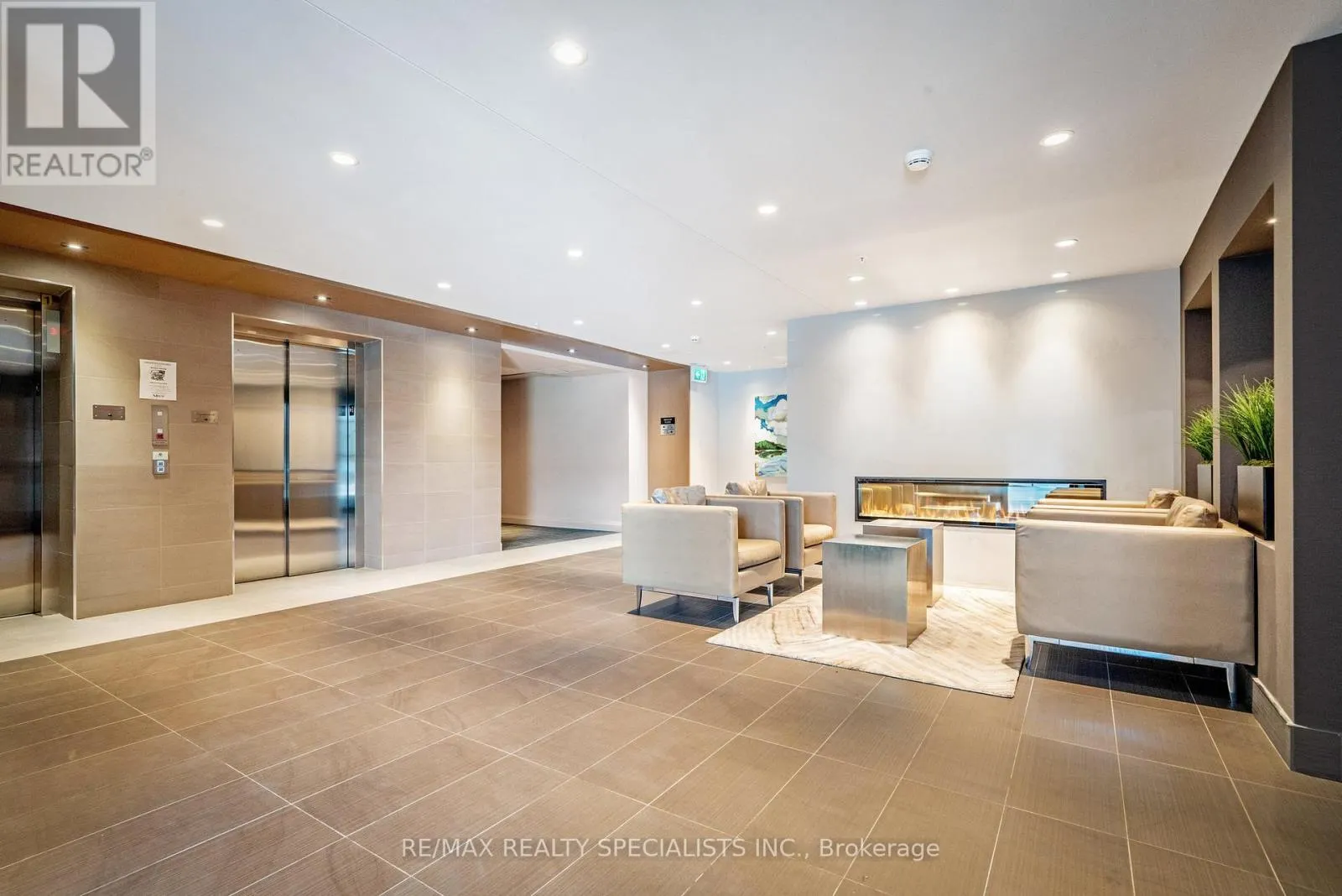 624 - 1105 LEGER WAY