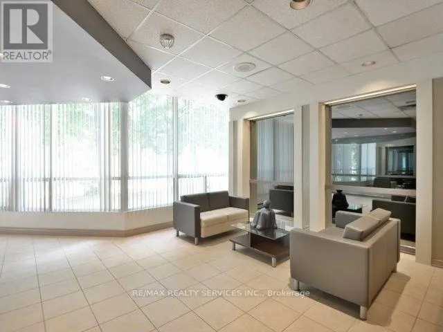 1605 - 4450 TUCANA COURT