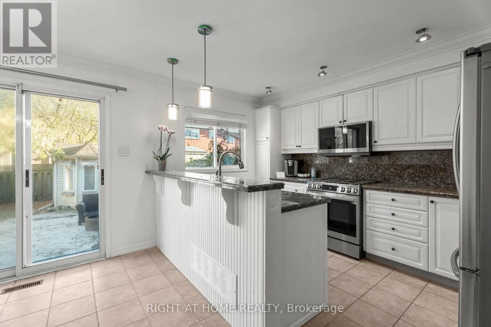 5114 FALCONCREST DRIVE