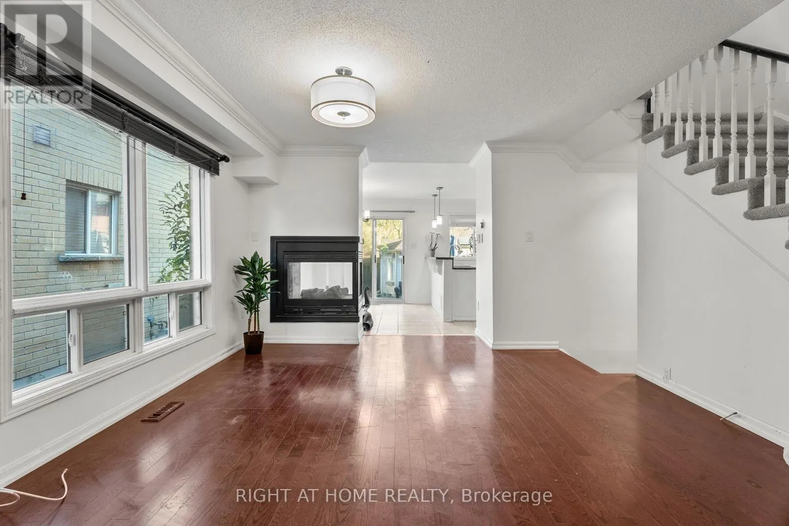 5114 FALCONCREST DRIVE