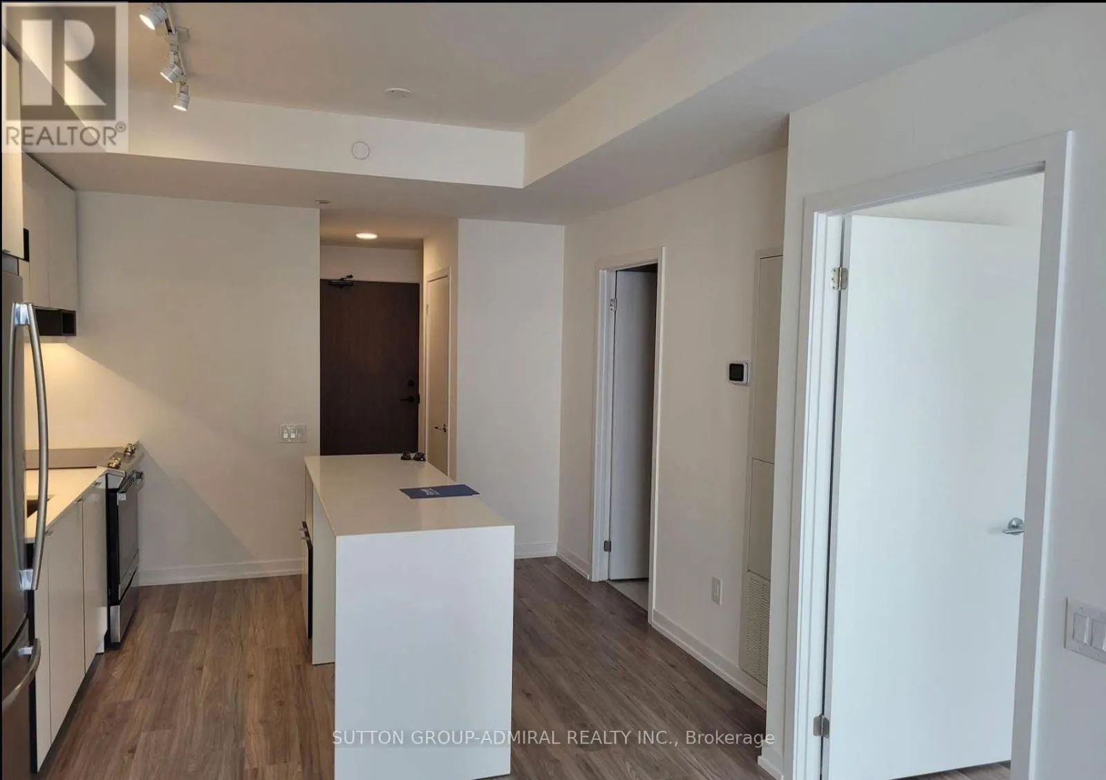 1307 - 4065 CONFEDERATION PARKWAY