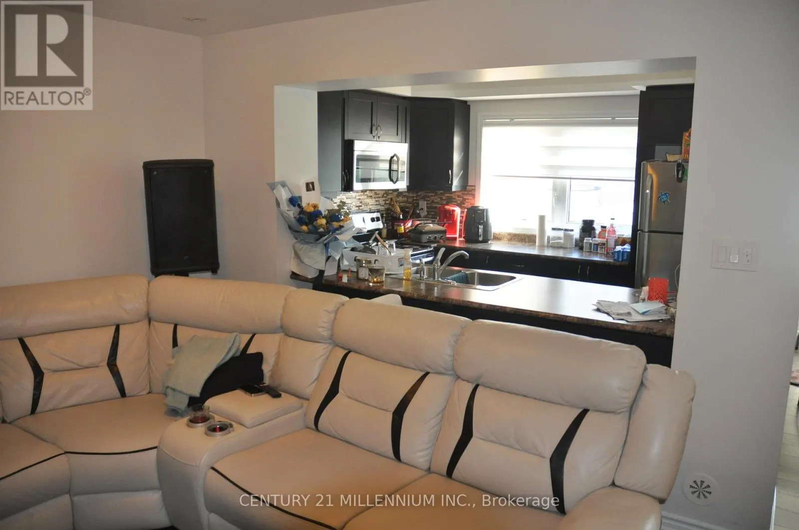 26 - 84 BAYCLIFFE CRESCENT