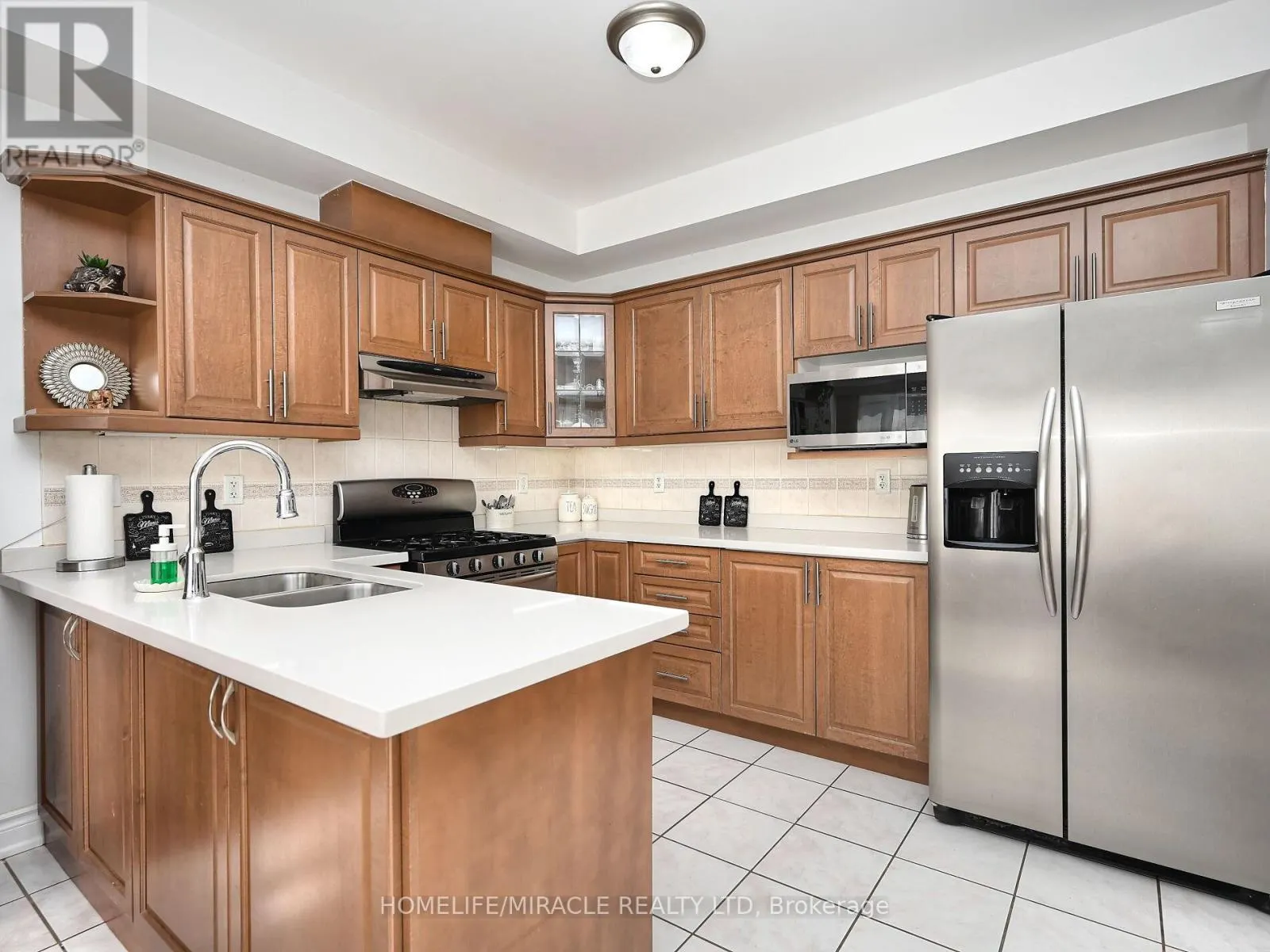 4717 COLOMBO CRESCENT