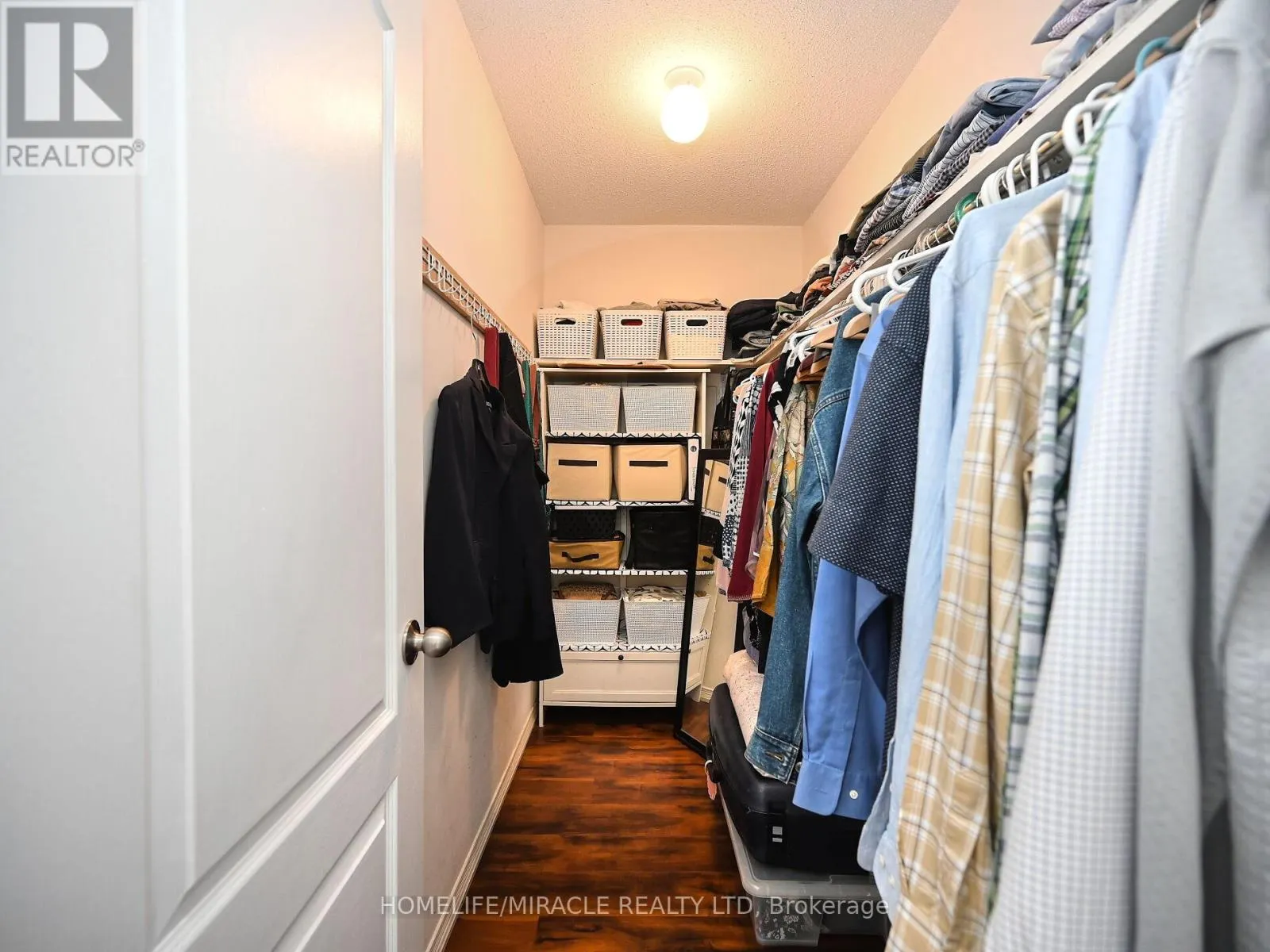 4717 COLOMBO CRESCENT