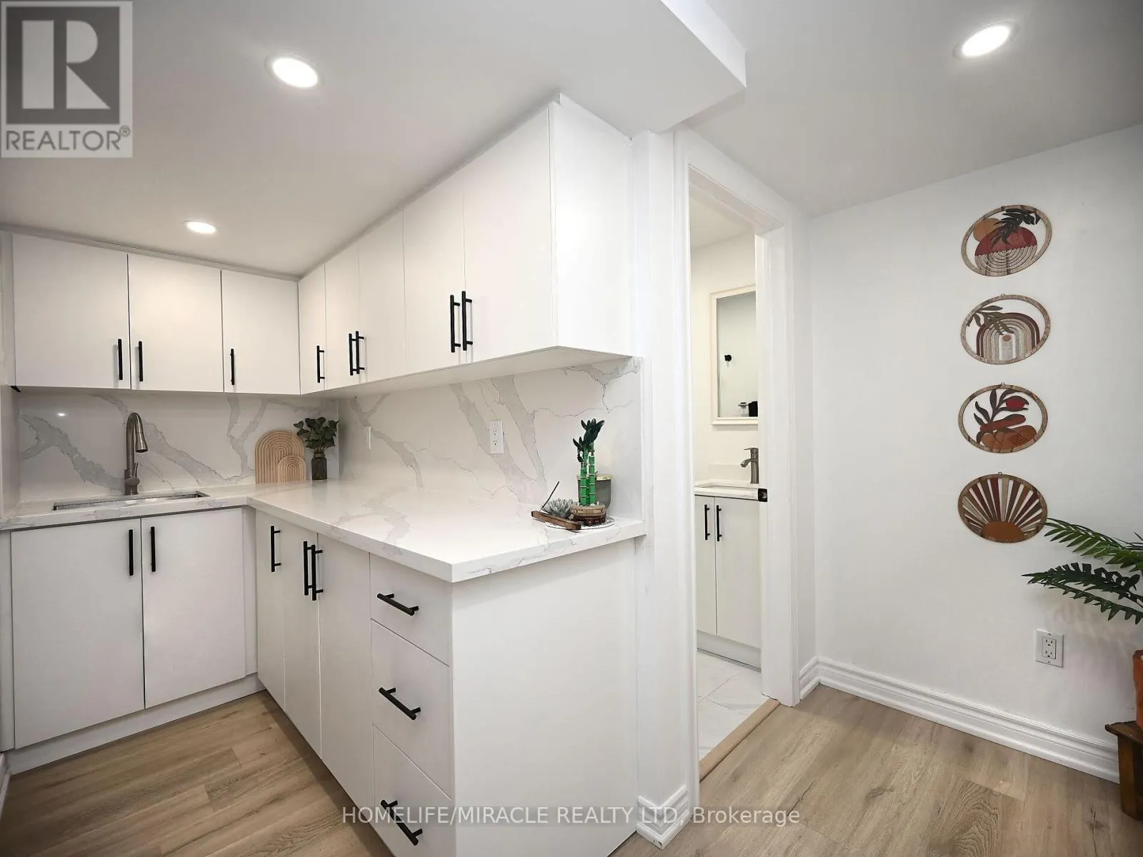 4717 COLOMBO CRESCENT