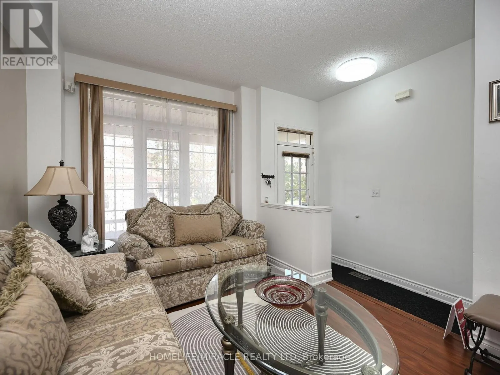 4717 COLOMBO CRESCENT