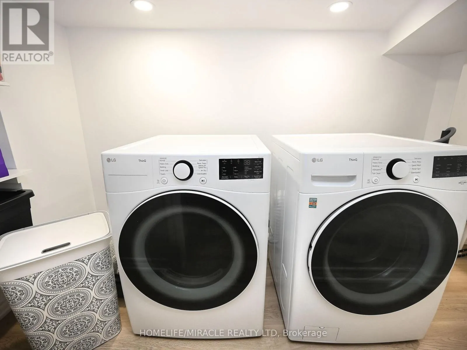 4717 COLOMBO CRESCENT