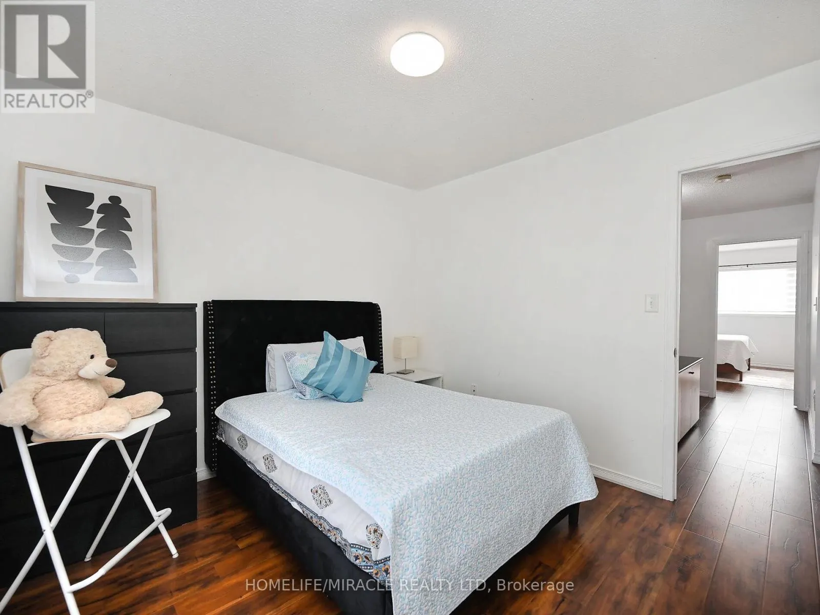 4717 COLOMBO CRESCENT