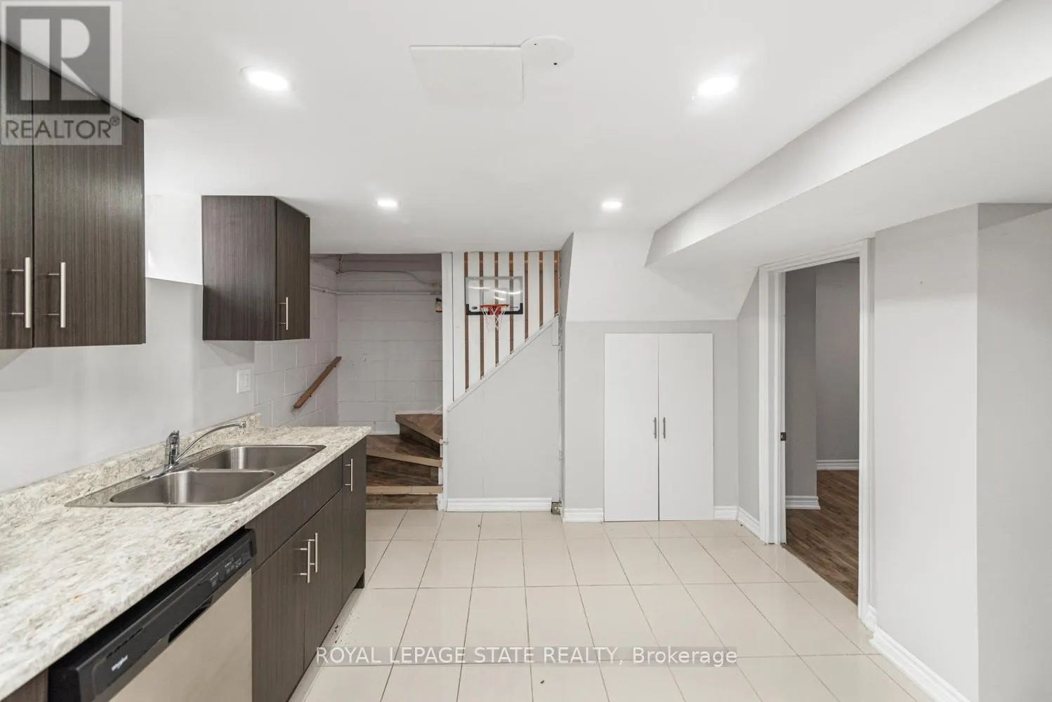 2278 MOUNT FOREST DRIVE