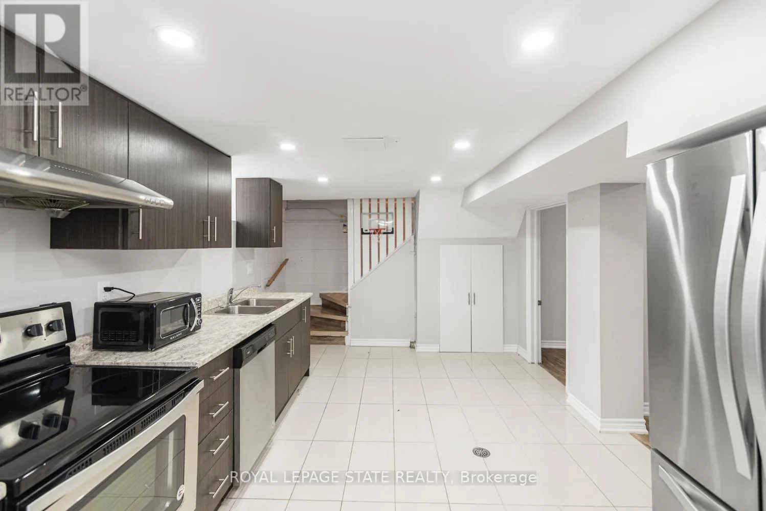 2278 MOUNT FOREST DRIVE