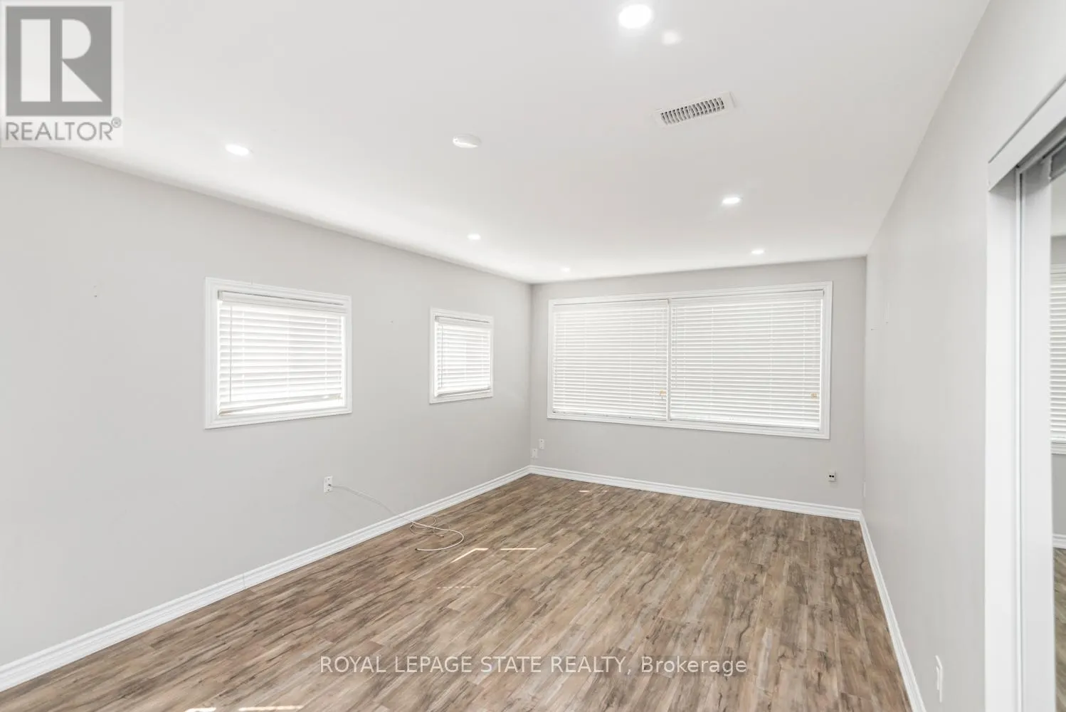 2278 MOUNT FOREST DRIVE