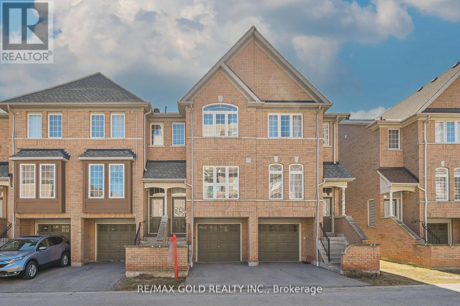 66 - 50 STRATHAVEN DRIVE