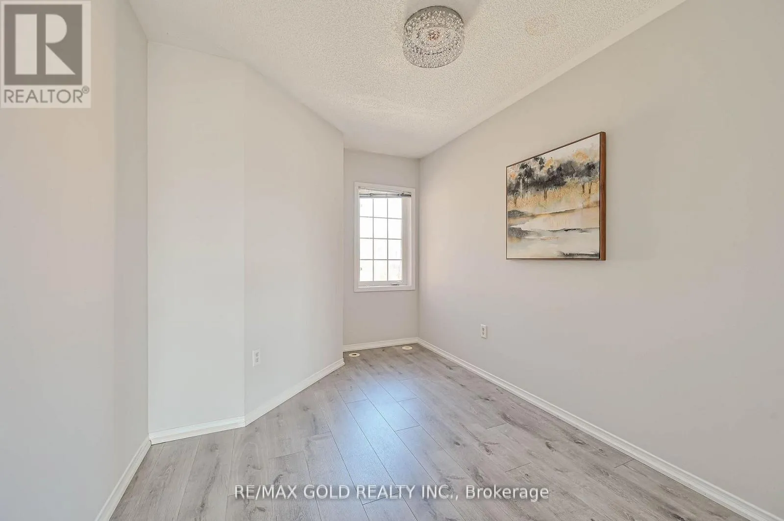 66 - 50 STRATHAVEN DRIVE