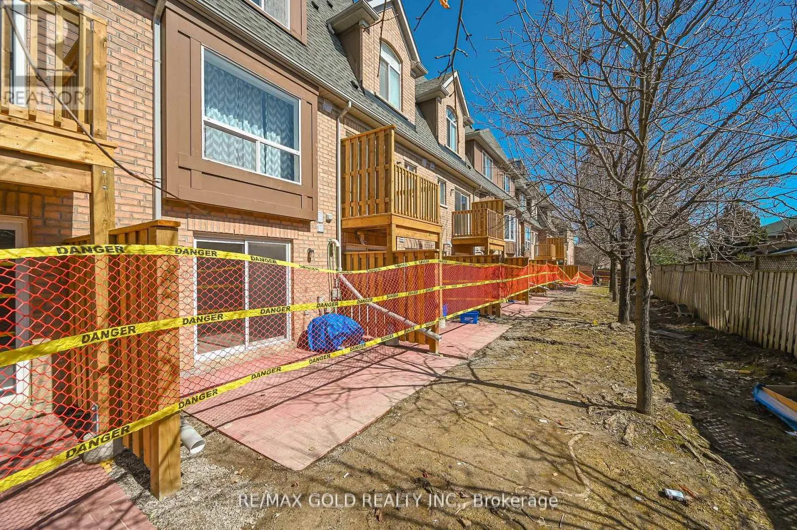 66 - 50 STRATHAVEN DRIVE