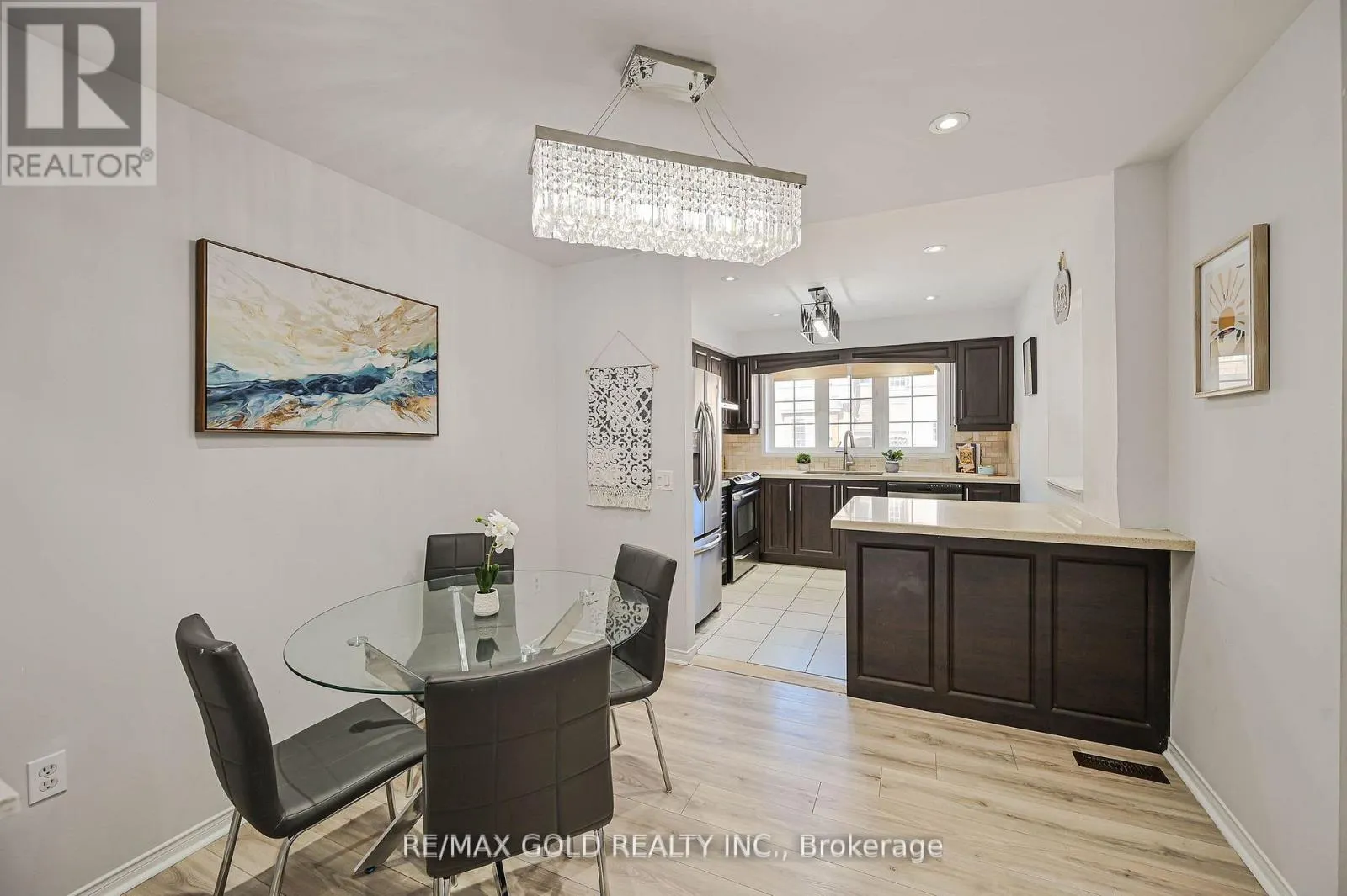 66 - 50 STRATHAVEN DRIVE