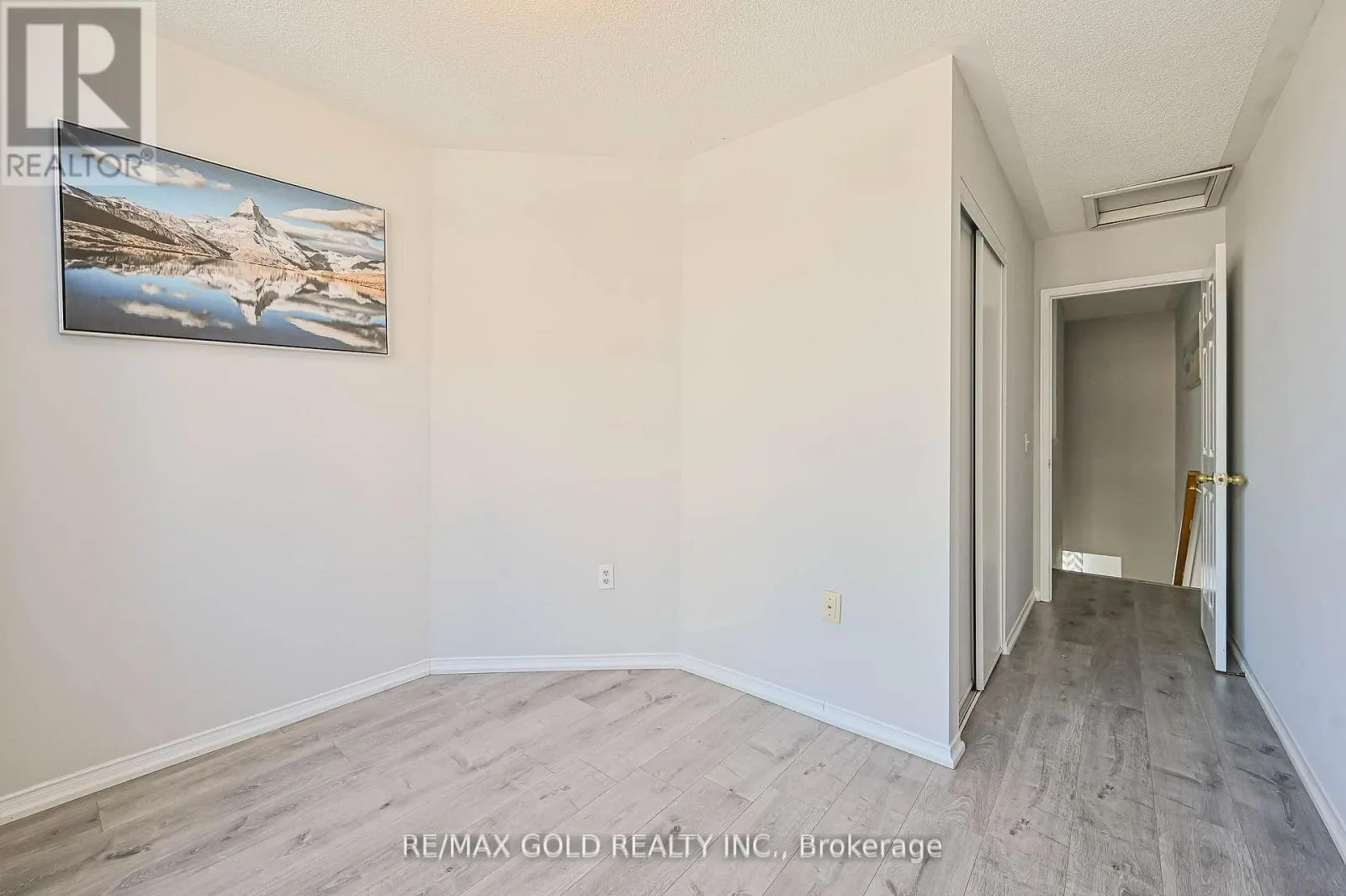 66 - 50 STRATHAVEN DRIVE