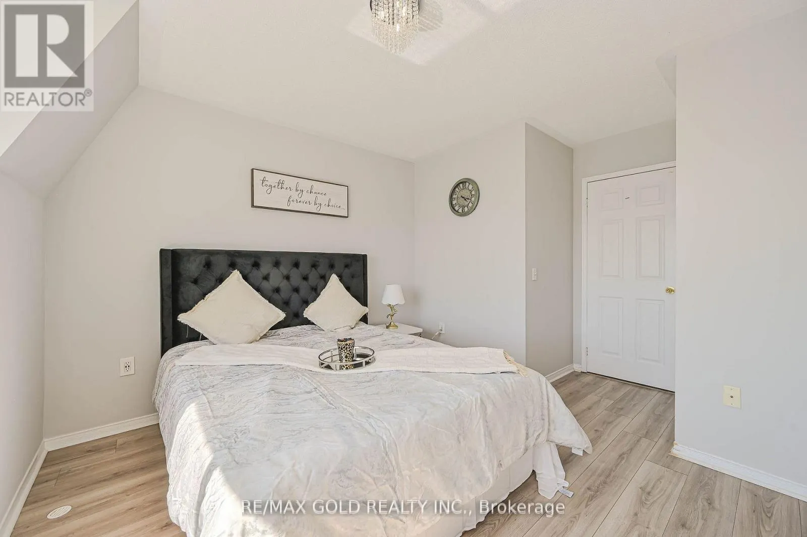 66 - 50 STRATHAVEN DRIVE