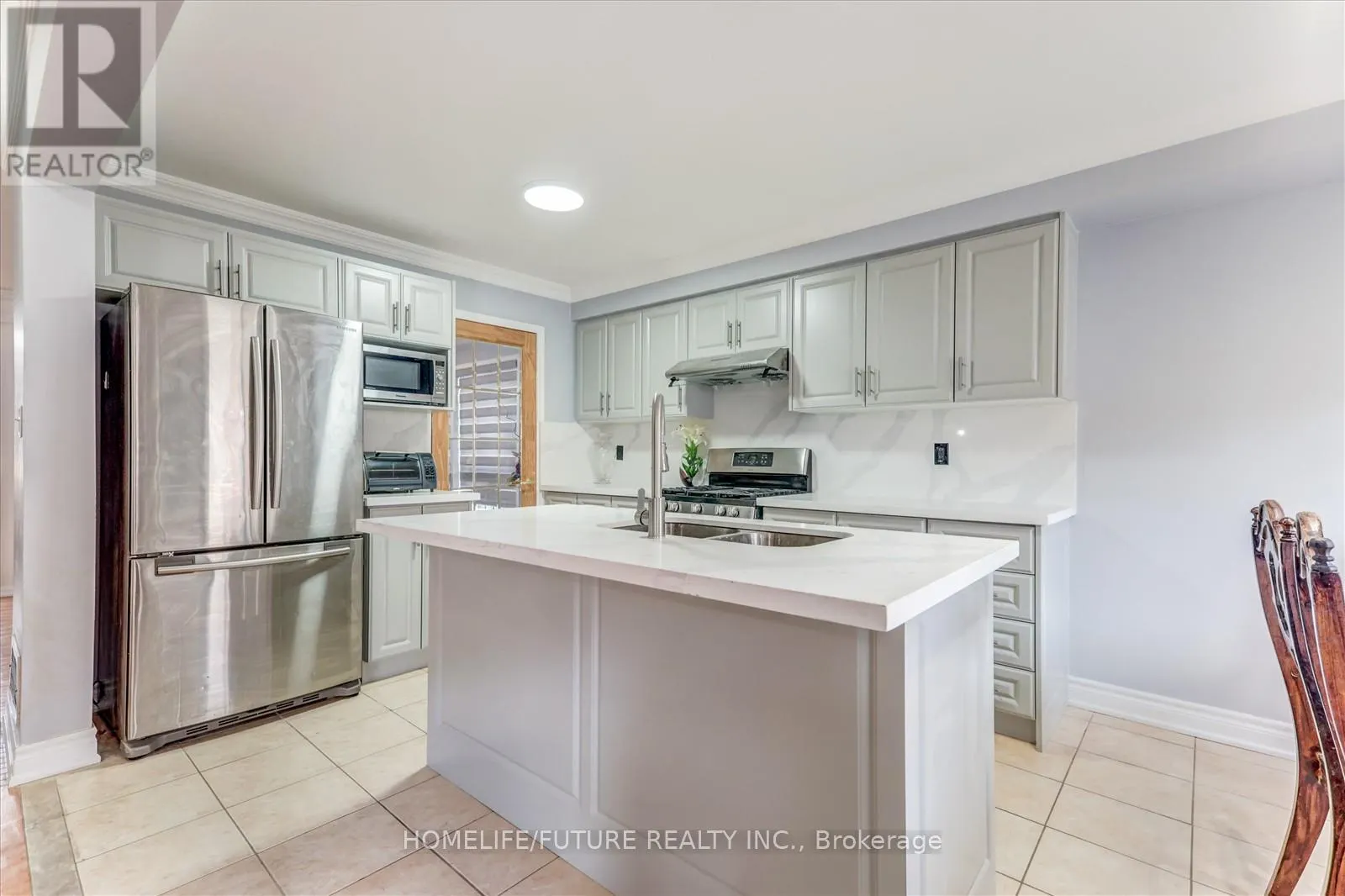 69 HEATHERDALE DRIVE