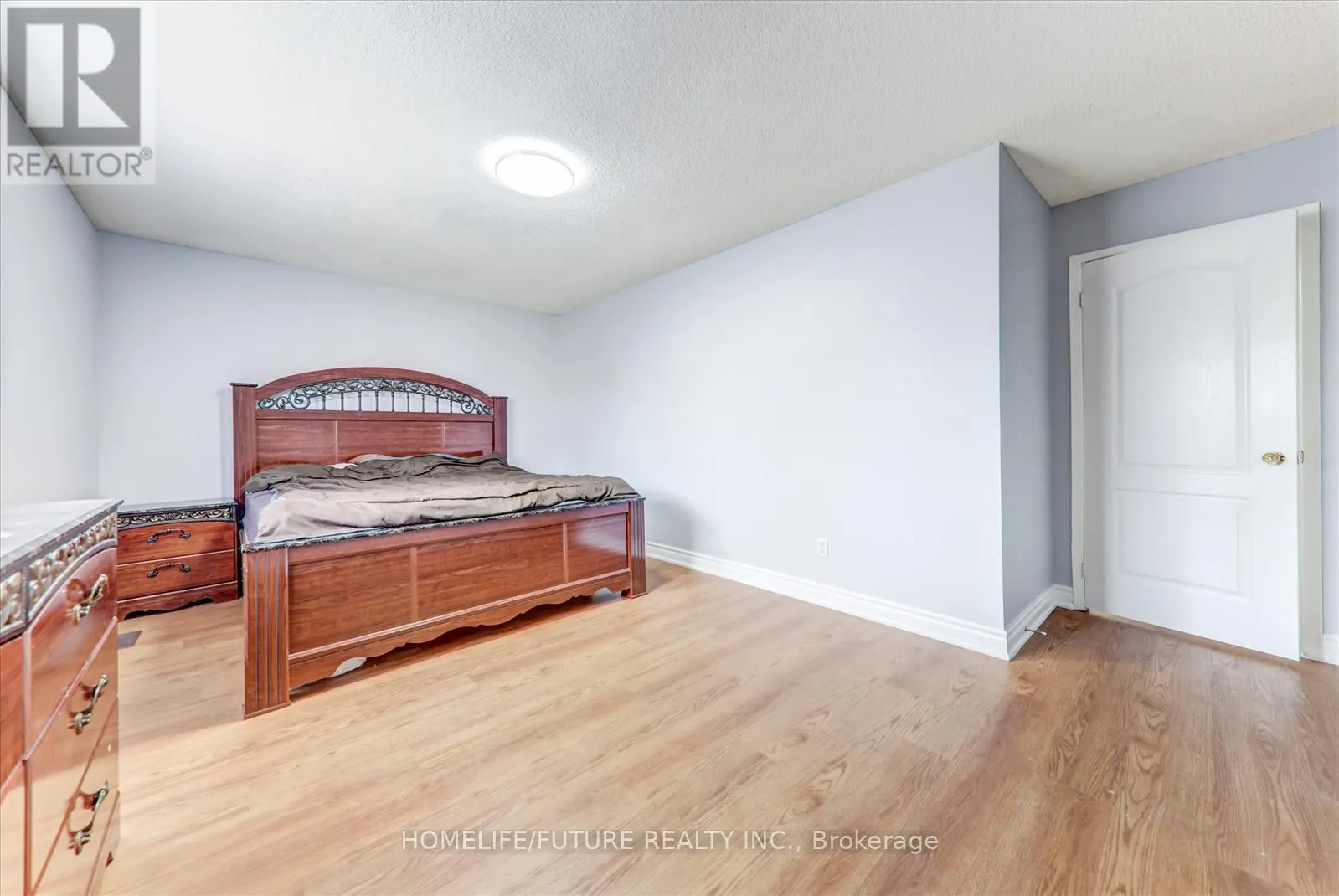 69 HEATHERDALE DRIVE