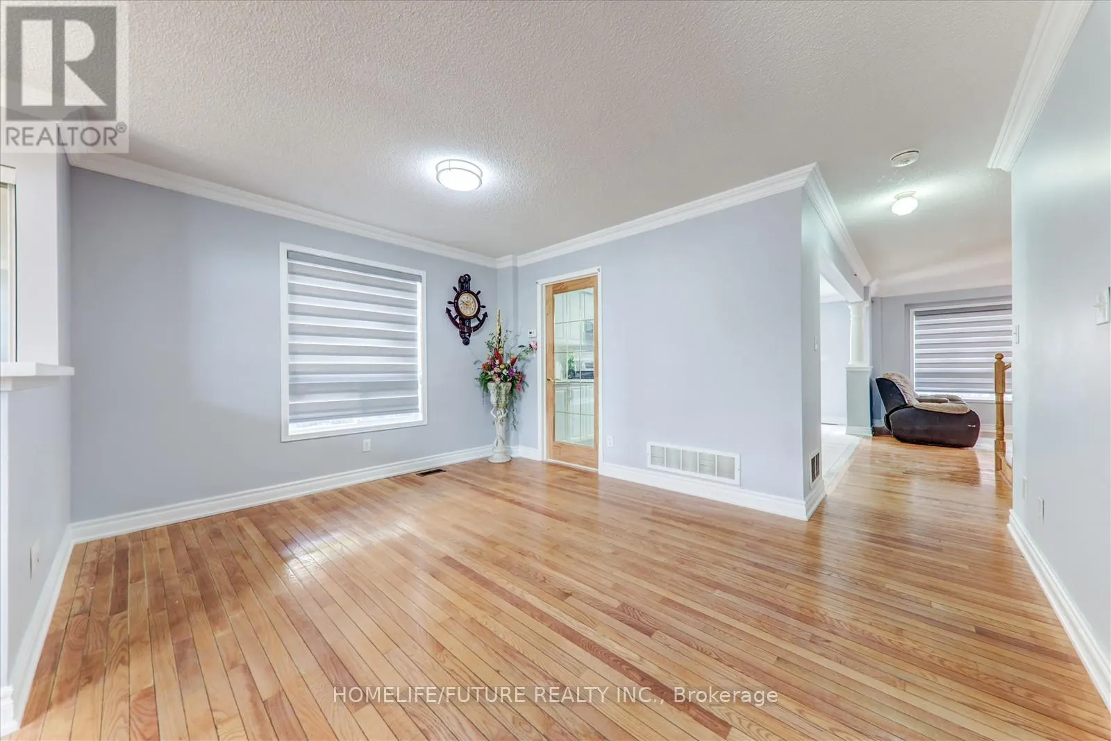 69 HEATHERDALE DRIVE