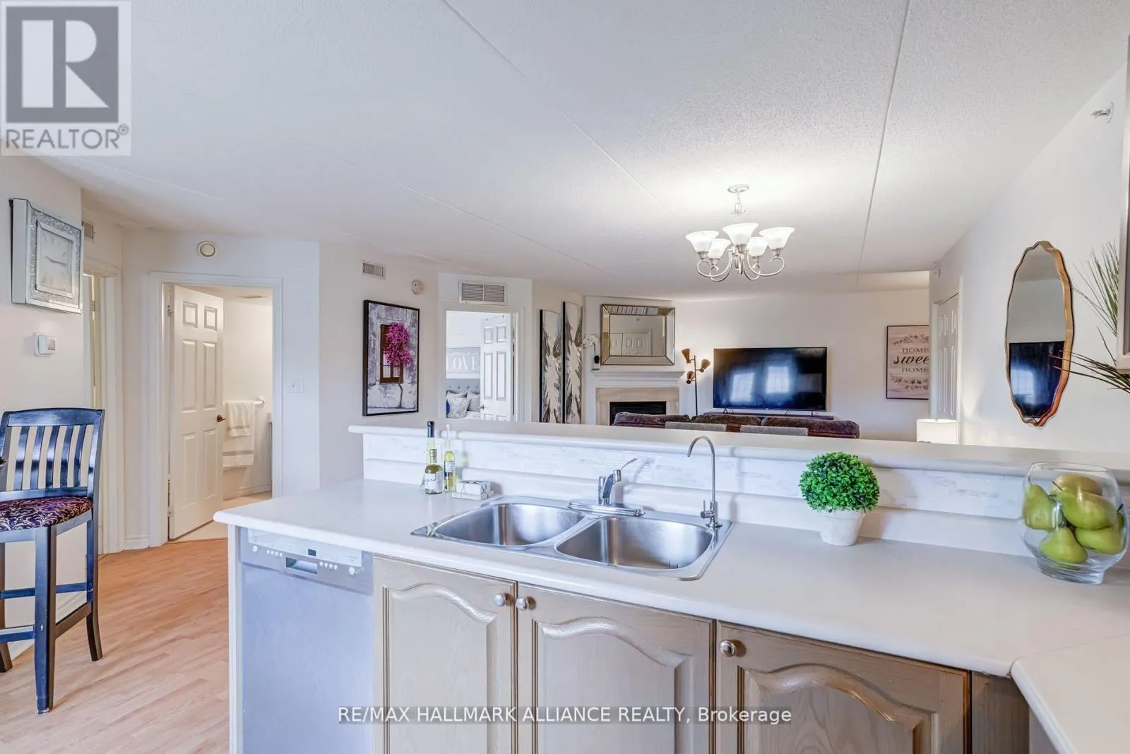 312 - 4003 KILMER DRIVE