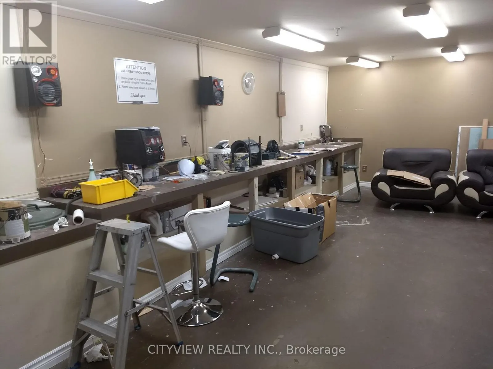 616 - 1001 CEDARGLEN GATE