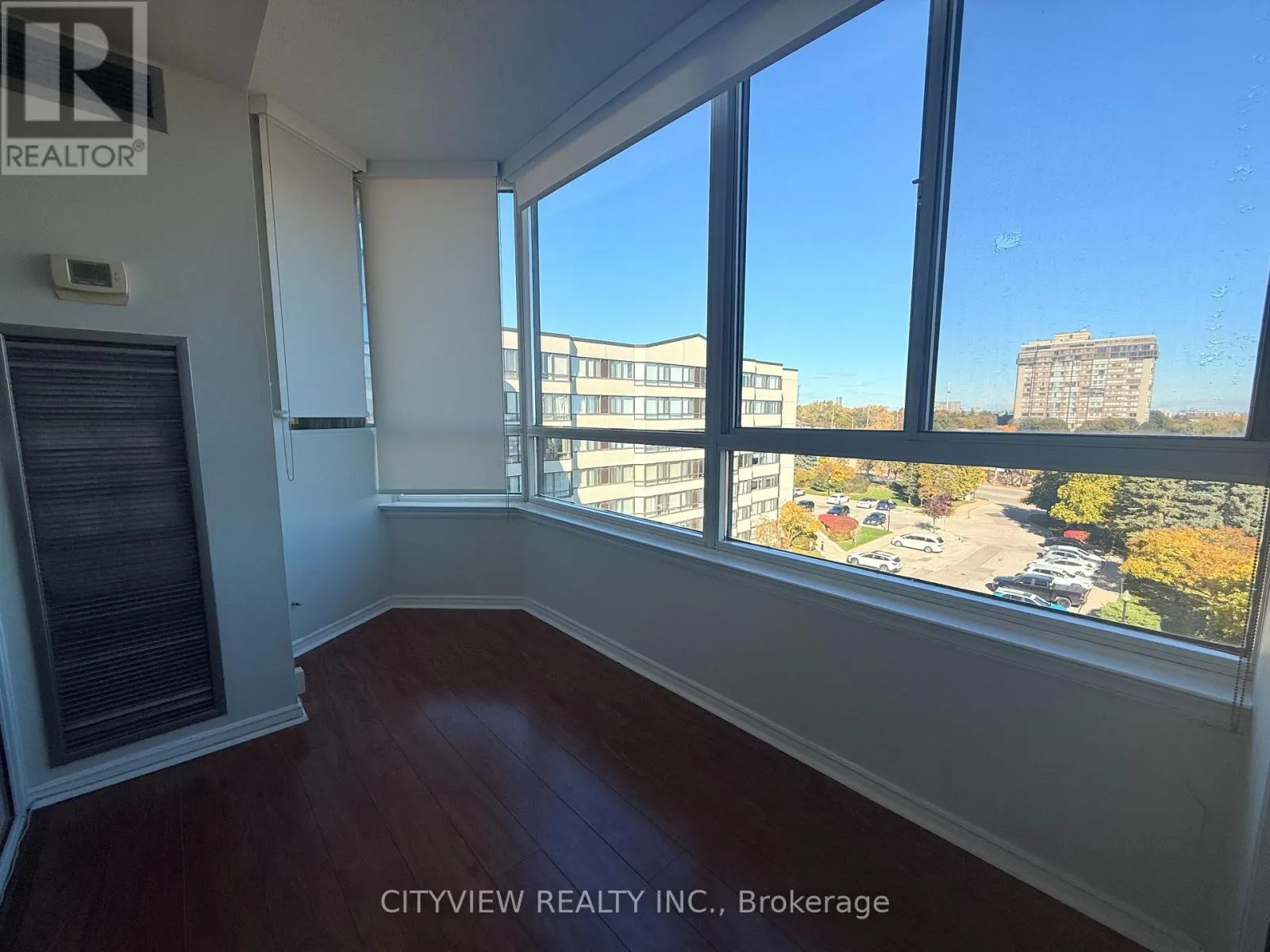 616 - 1001 CEDARGLEN GATE