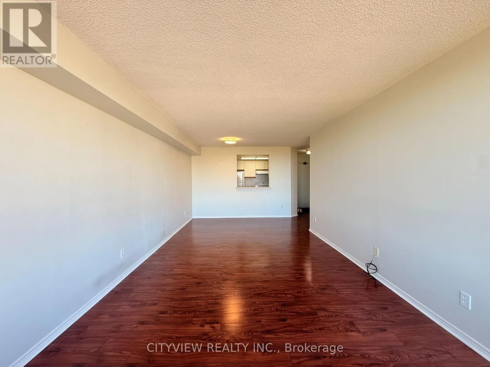 616 - 1001 CEDARGLEN GATE