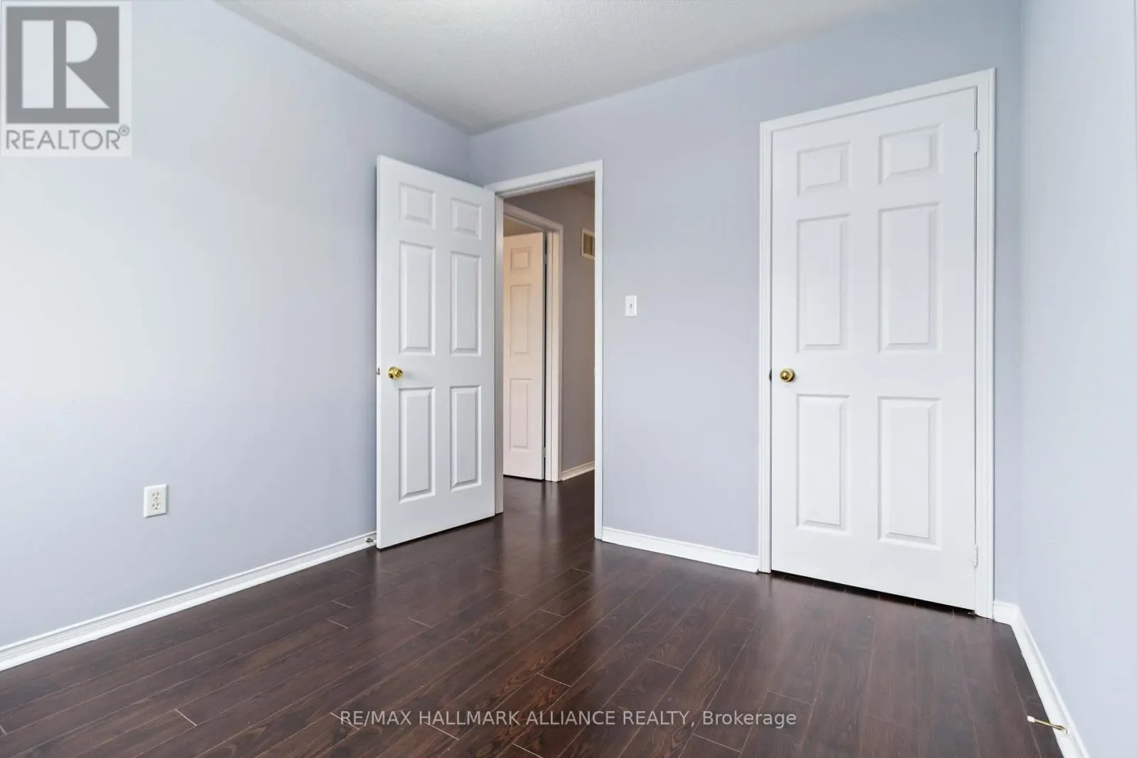 35 - 1591 SOUTH PARADE COURT