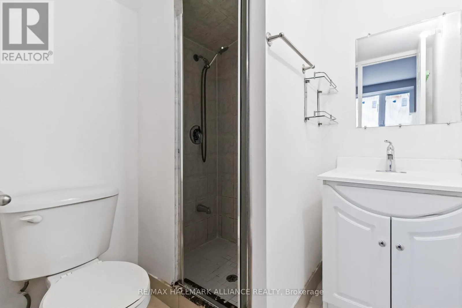 35 - 1591 SOUTH PARADE COURT