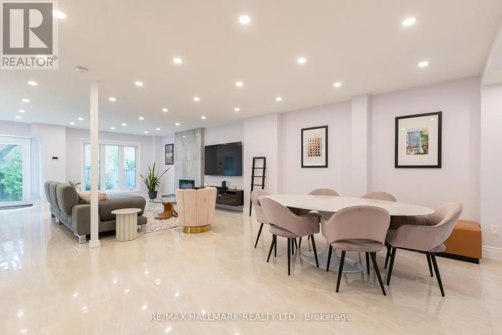 1309 SWEETBIRCH COURT