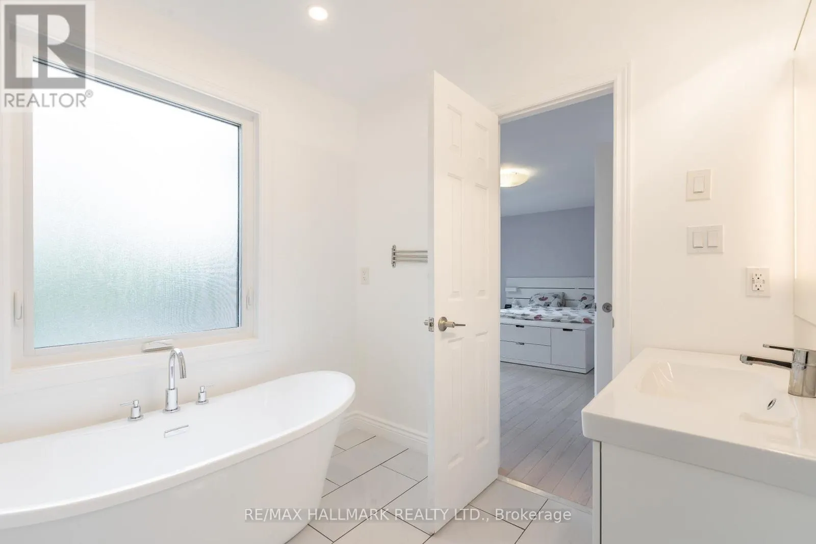 1309 SWEETBIRCH COURT