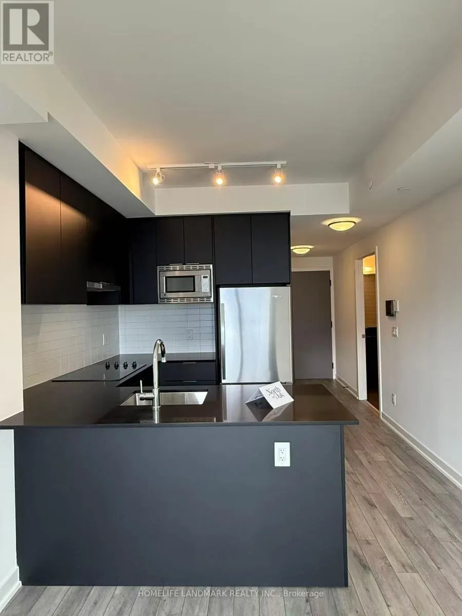 1910 - 3079 TRAFALGAR ROAD