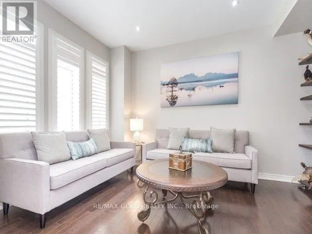 36 HAVERSTOCK CRESCENT