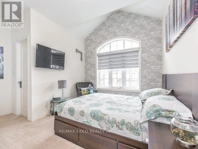 36 HAVERSTOCK CRESCENT