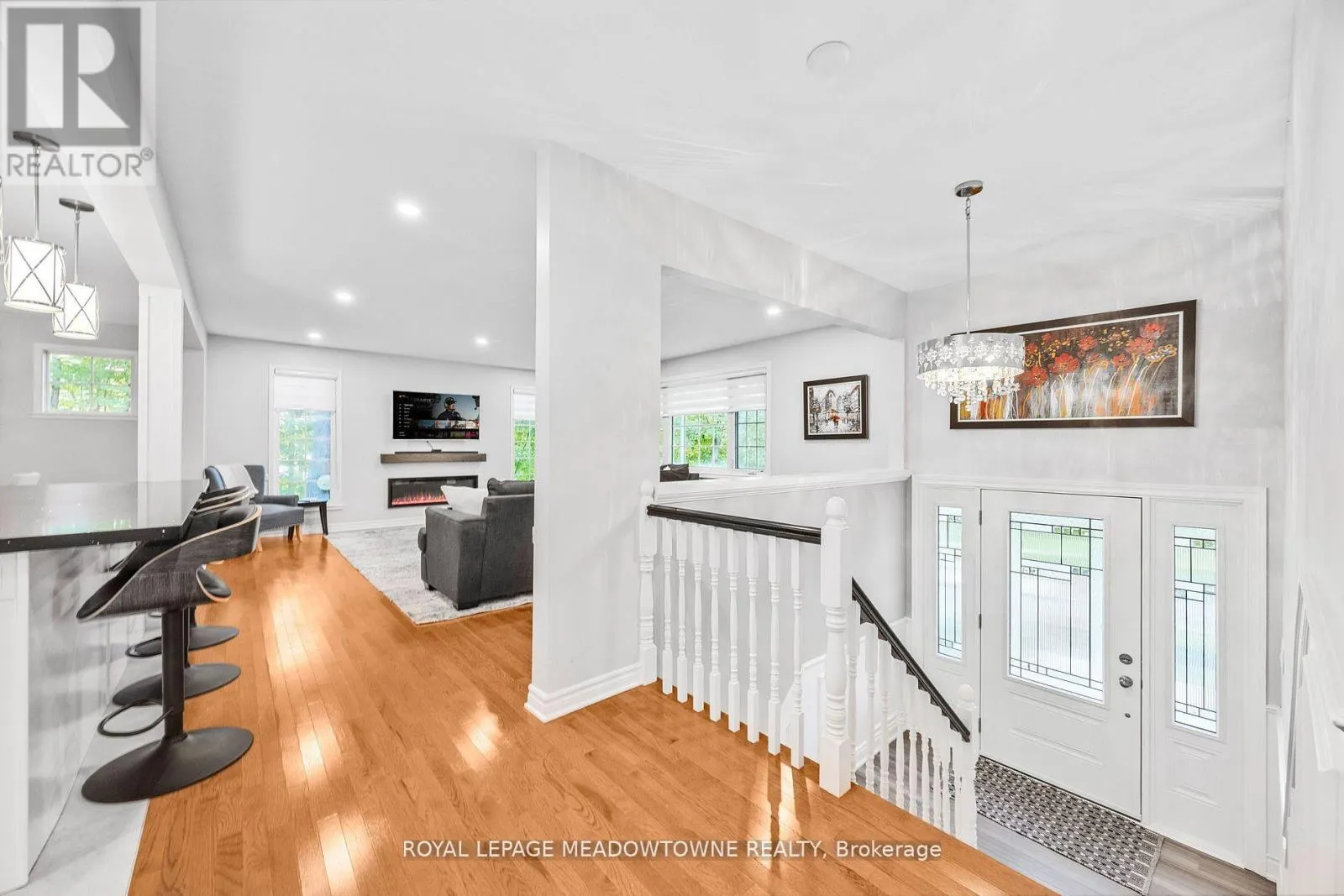 106 CAMPBELL AVENUE E