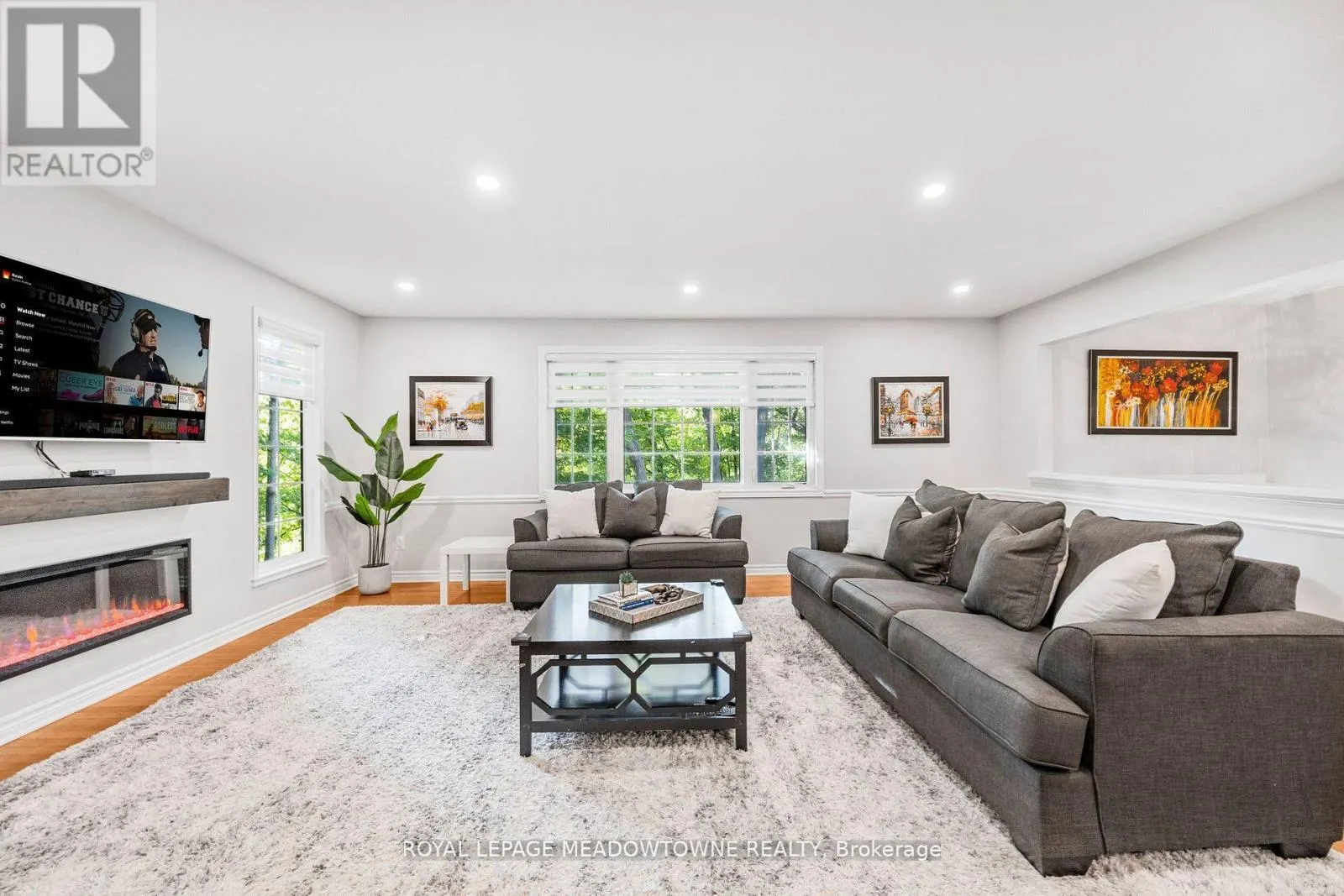 106 CAMPBELL AVENUE E