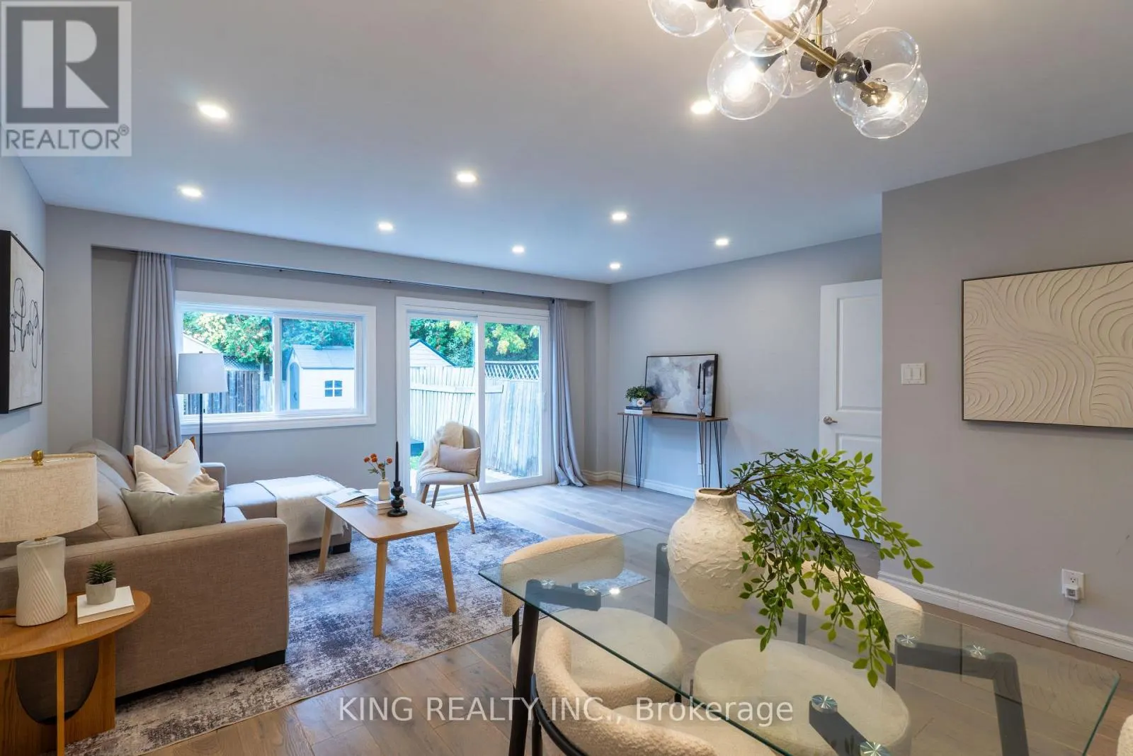 4 - 141 RIPLEY COURT