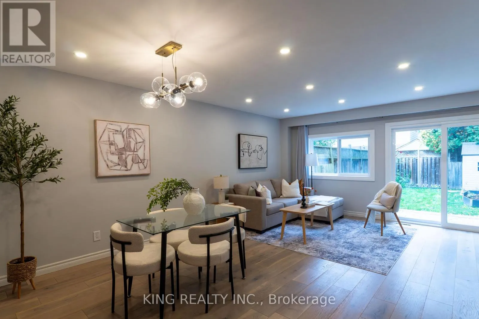 4 - 141 RIPLEY COURT