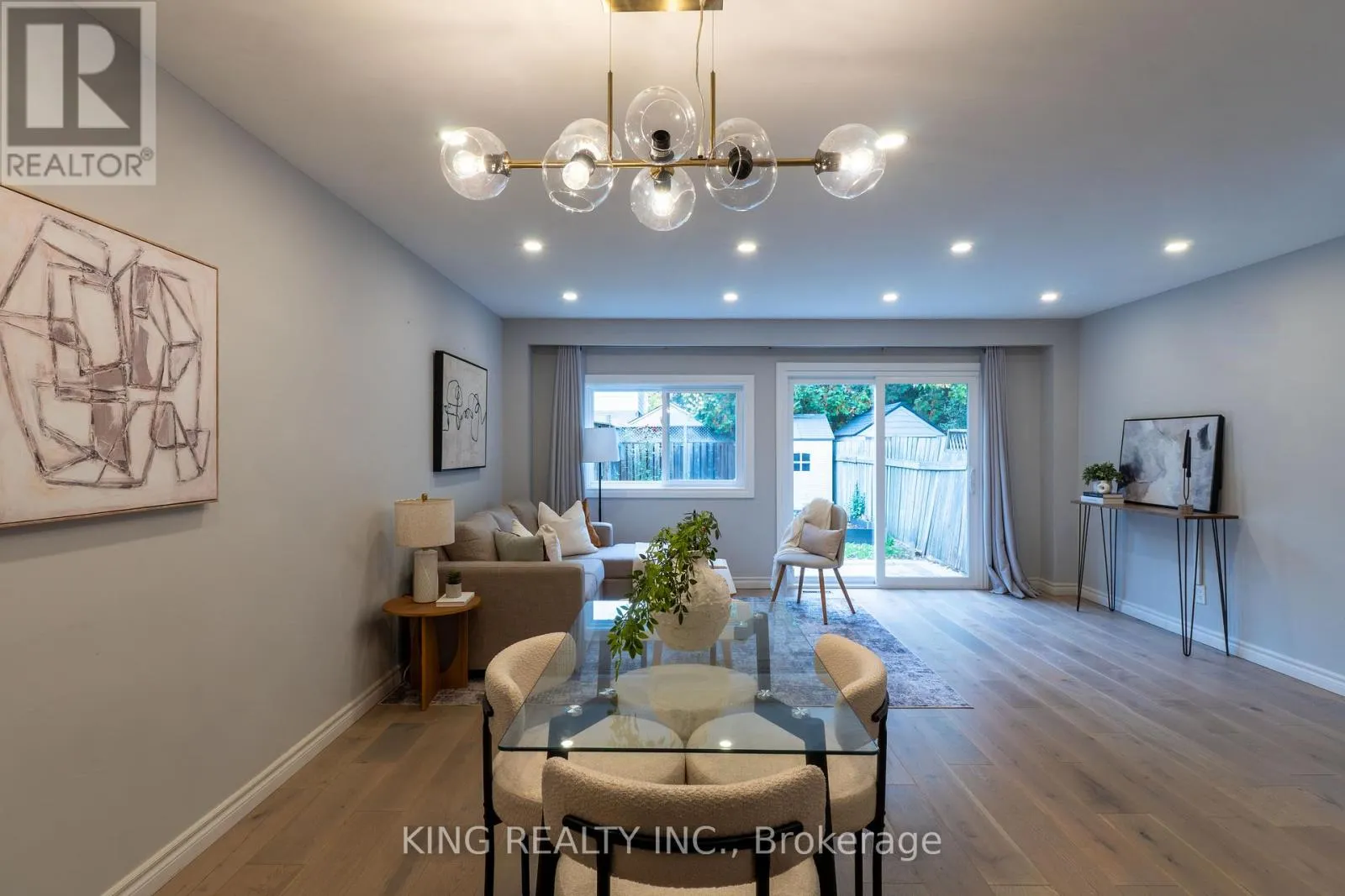 4 - 141 RIPLEY COURT