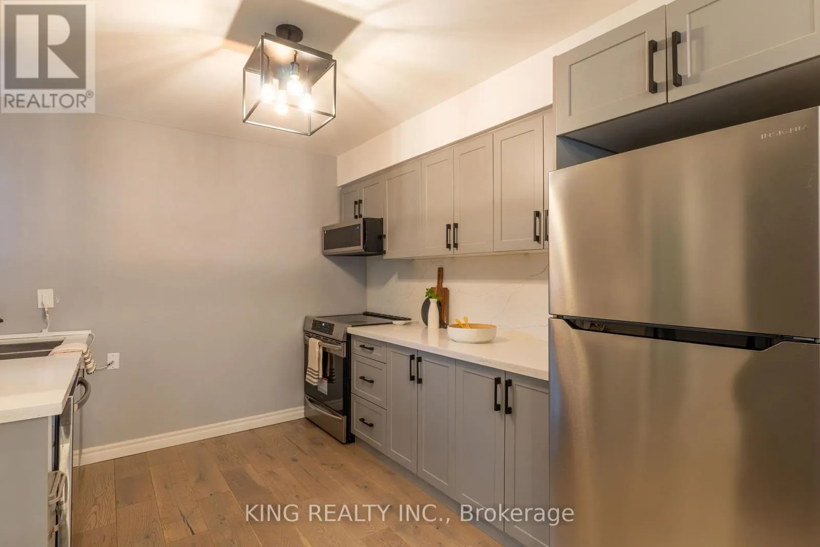 4 - 141 RIPLEY COURT